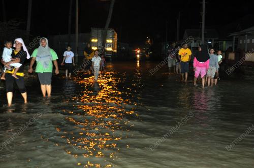 AIR LAUT PASANG BESAR
