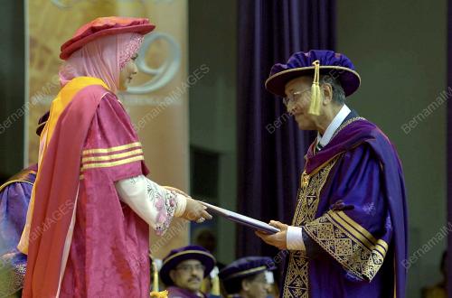 TUANKU NUR ZAHIRAH