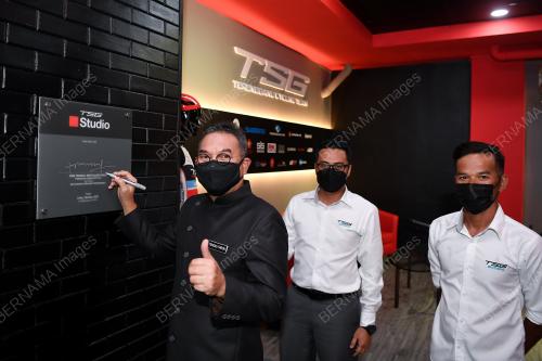 DATUK TENGKU FAROK HUSSIN TENGKU ABDUL JALIL