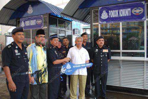 TR01_02012011_PONDOK_POLIS