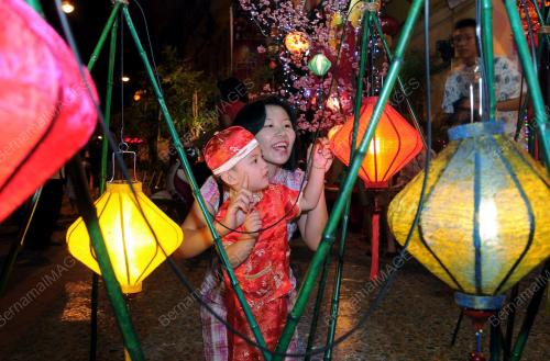TR01_02022011_CNY