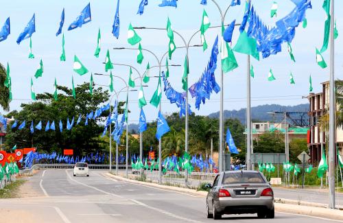TINJAUAN BENDERA PRU15