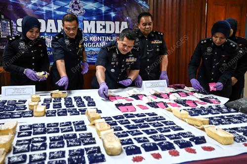 DATUK MAZLI MAZLAN