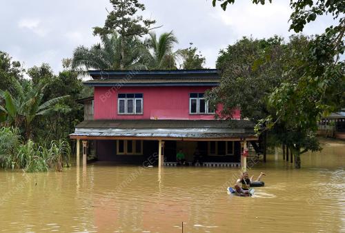TR01_04012018_BANJIR