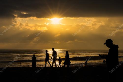RIADAH DI PANTAI