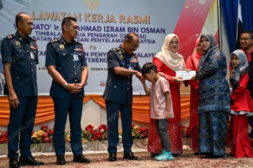 DATUK AHMAD IZRAM OSMAN