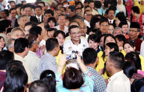 HISHAMMUDDIN TUN HUSSEIN