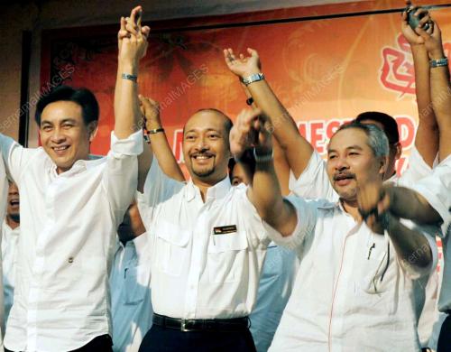MUKHRIZ MAHATHIR