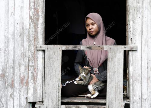 REMAJA SAKIT BUAH PINGGANG