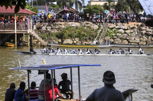 KEJOHANAN PERAHU PANJANG