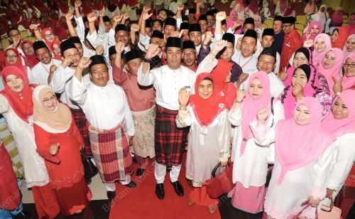 TR01_06082016_KHAIRY_UMNO