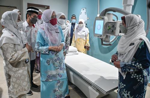 DR ZALIHA MUSTAFA