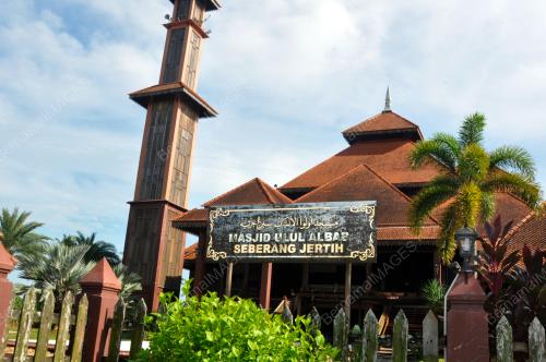 MASJID ULUL ALBAB DITUTUP SEMENTARA