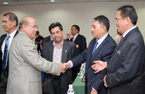 DATUK WAN AHMAD WAN OMAR