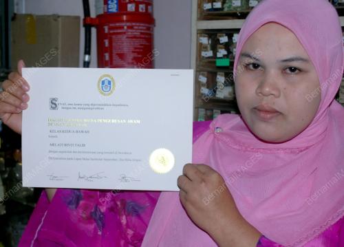 MELATI TALIB
