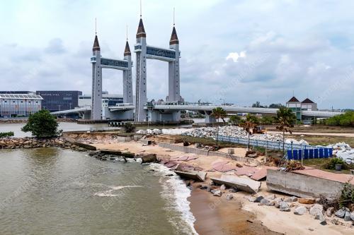 PEMBAIKAN BENTENG OMBAK