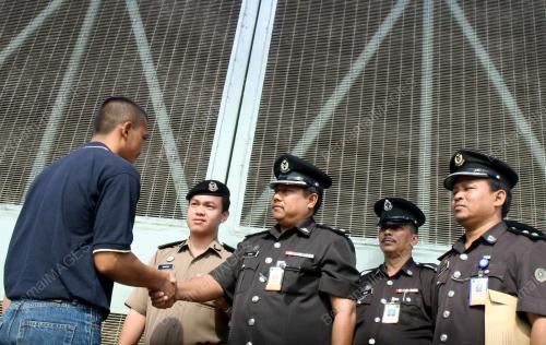 MOHD IZHAR YAHYA
