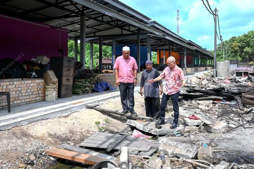 TAPAK PERNIAGAAN BAHARU WILAYAH LEMANG KIJAL
