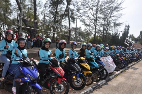KONVOI WANITA