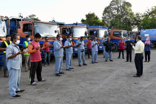 PEKERJA PEMBERSIHAN MBKT