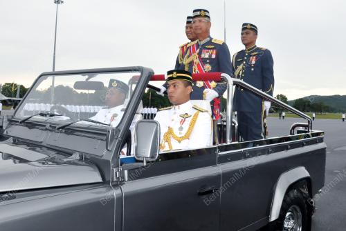 TAN SRI AZIZAN ARIFFIN