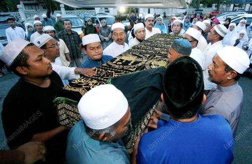 TR01_08092012_JENAZAH_TIBA