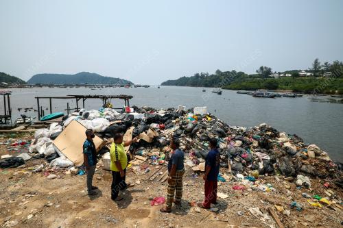 MASALAH SAMPAH DI KAMPUNG BARU PULAU REDANG