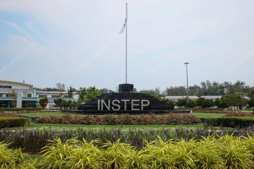 INSTEP