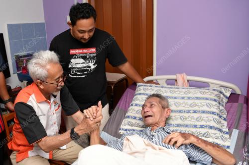 DATUK RAJA KAMARUL BAHRIN SHAH RAJA AHMAD SHAH