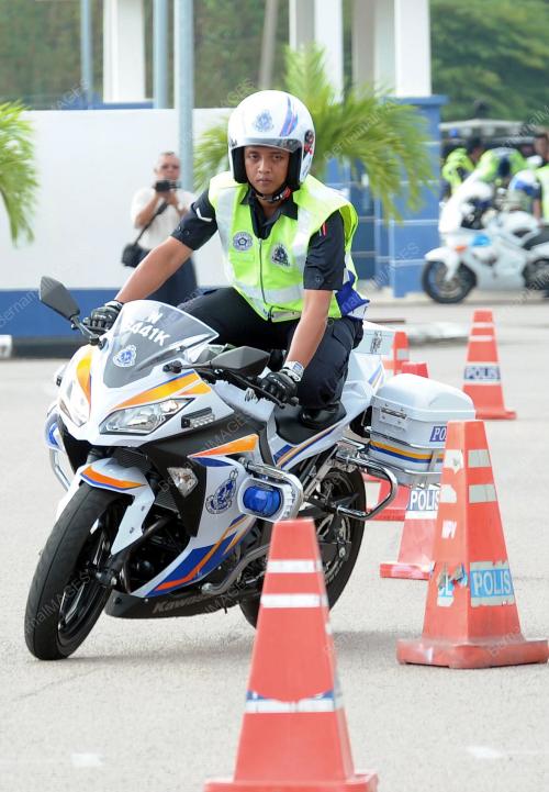 UNIT RONDAAN BERMOTOSIKAL