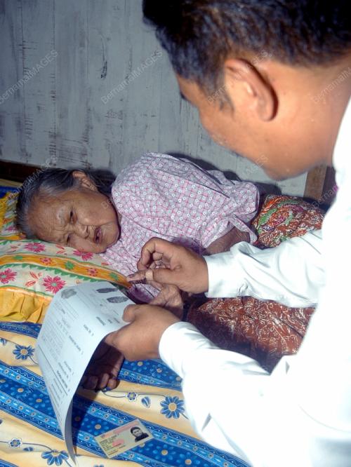 MYKAD WARGA EMAS