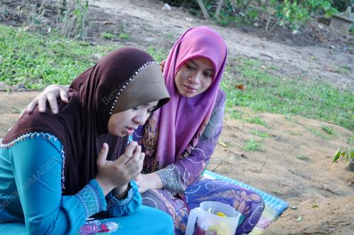 TR01_09032013_ZIARAH_PUSARA