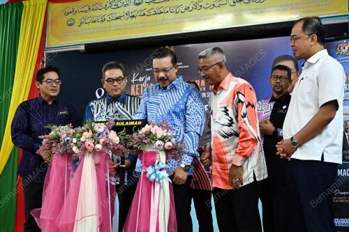 TAN SRI MOHD ZUKI ALI
