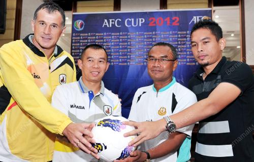 TR01_09042012_PIALA_AFC