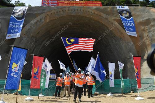 TAN SRI MOHD ZUKI ALI