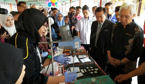TR01_09102016_PAMERAN