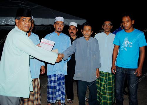 TR01_10032013_MASUK_UMNO