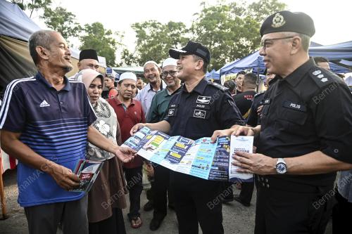 DATUK MAZLI MAZLAN