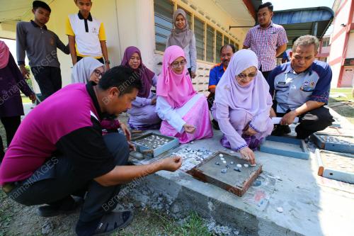 PROF. DATUK DR NOR AIENI