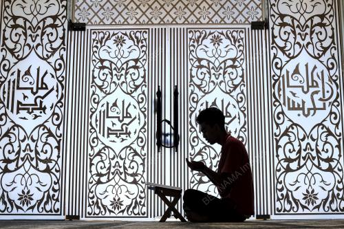 MEMBACA AL-QURAN PADA BULAN RAMADAN