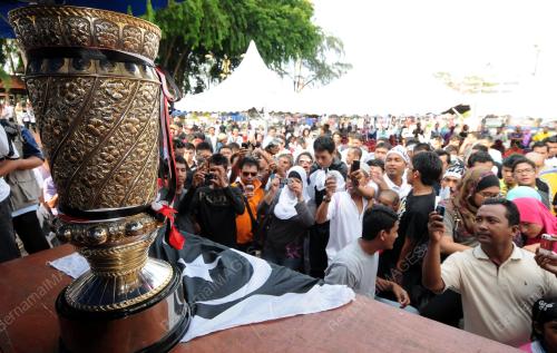 PIALA FA