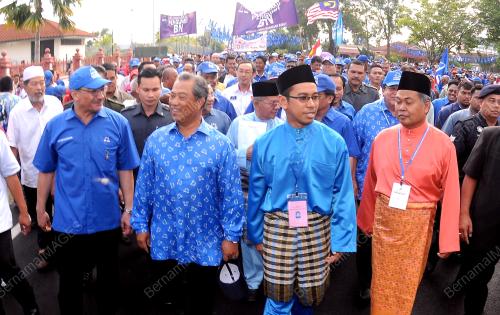 TR01_12072012_PENAMAAN_CALON