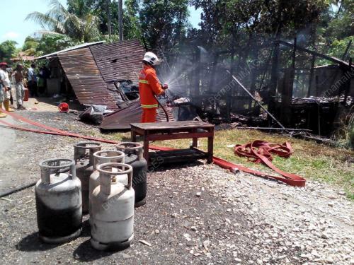 TR01_12072014_TERBAKAR