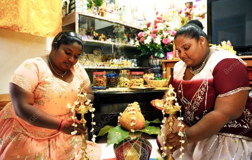 TR01_12112012_HARI_DEEPAVALI_2