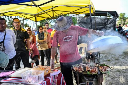 TINJAUAN BAZAR RAMADAN