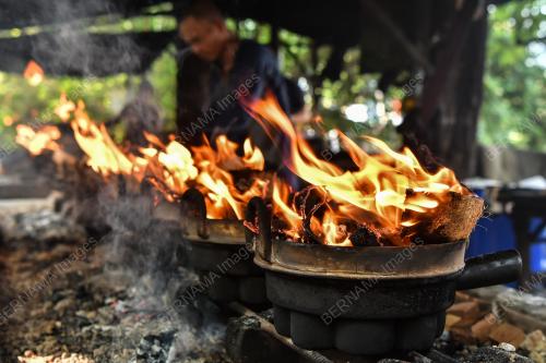 KUIH BAKAR