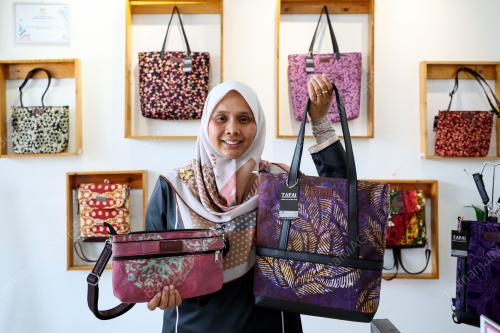 OKU HASILKAN PRODUK BATIK