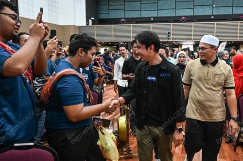 ADAM ADLI ABD HALIM