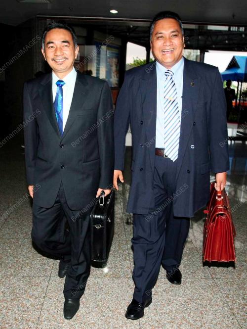 PERSIDANGAN DEWAN UNDANGAN NEGERI