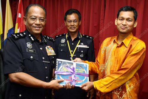 SERAH PENGURUSAN